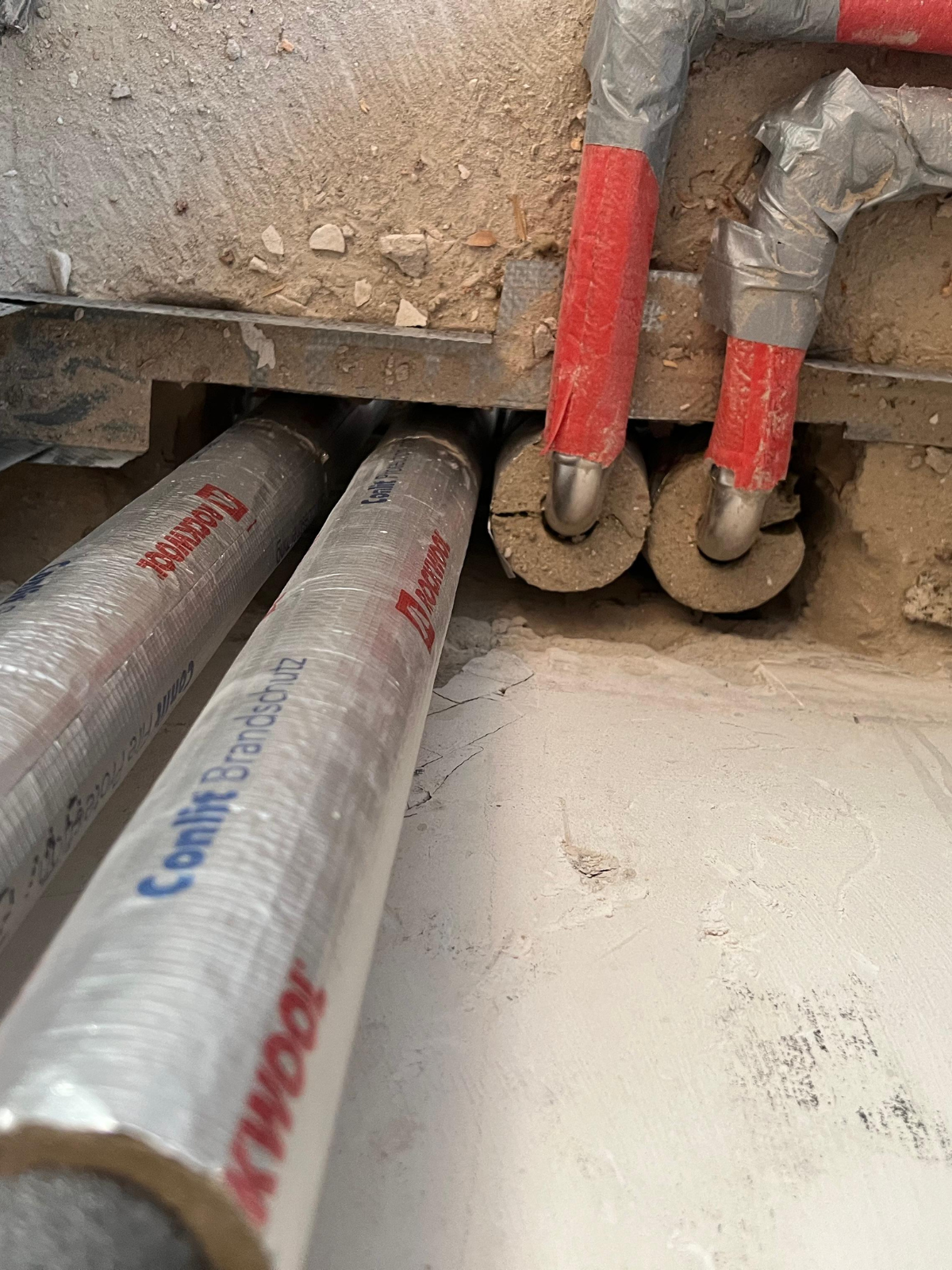 Zertifizierte Brandabschottung durch Ullrich Bauprojekte – fachgerechter baulicher Brandschutz für maximale Sicherheit nach DIN-Normen.
