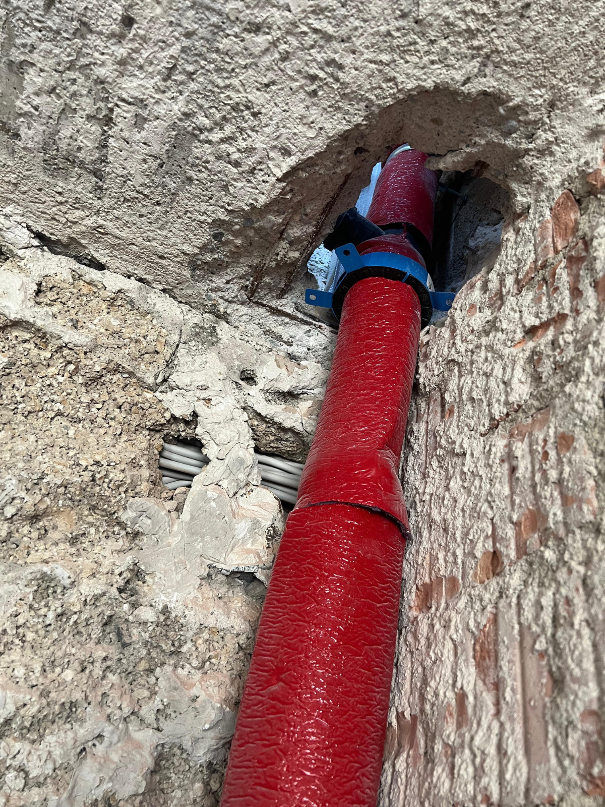 Zertifizierte Brandabschottung bei Ullrich Bauprojekte – professioneller baulicher Brandschutz nach aktuellen DIN-Vorgaben.